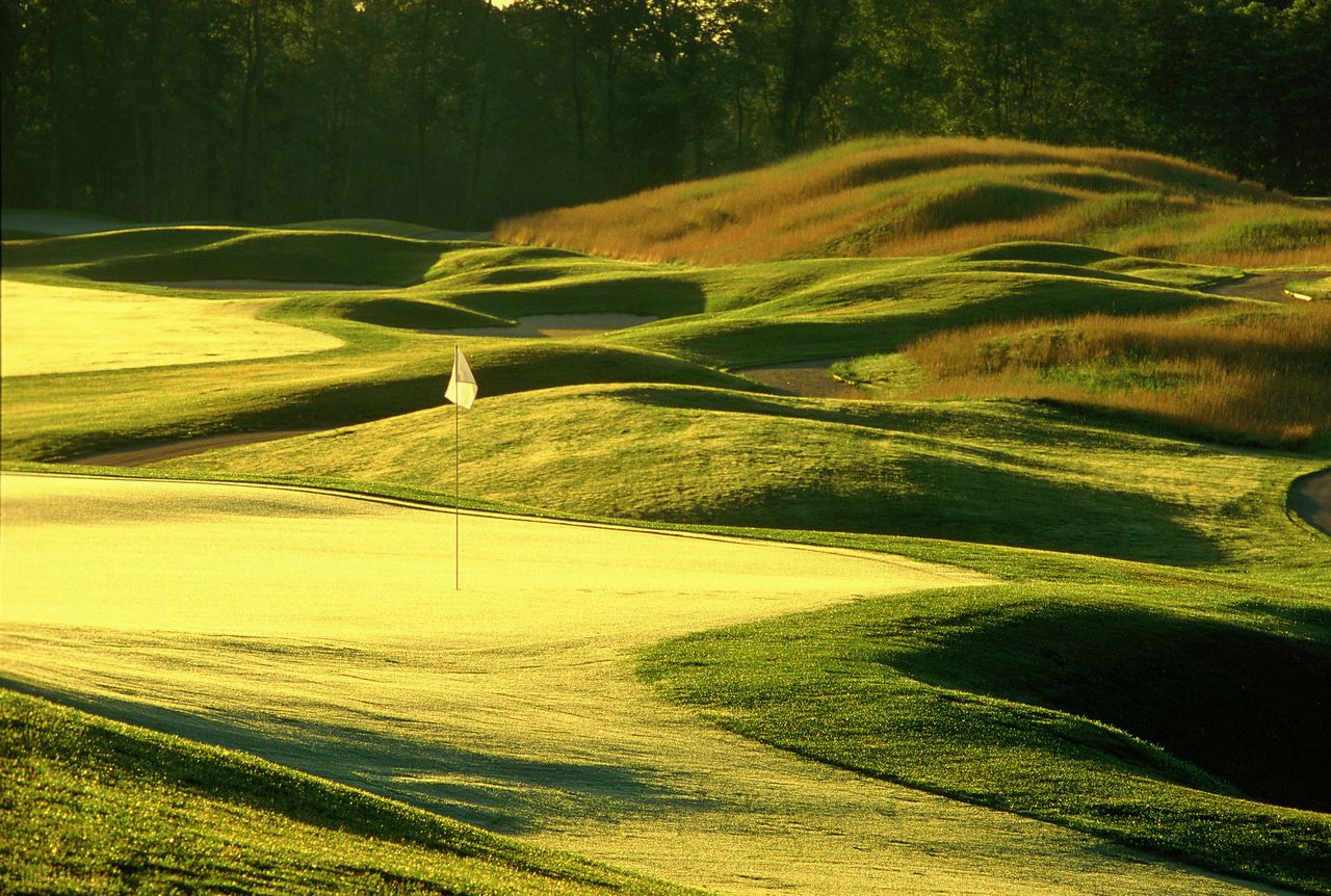 Blue Mash Golf Maryland: An Enchanting Golfing Destination | Paraiso Island